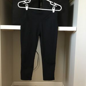 Fabletics cropped leggings